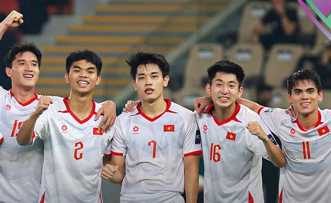 Biểu tượng ổ khóa và lá chắn, tượng trưng cho nền tảng cá cược an toàn và bảo mật của f1680 website chính thức.
